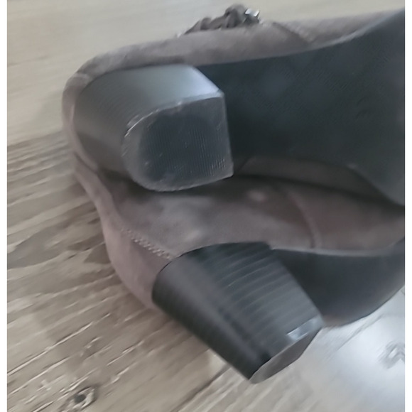 Vionic Womens Ankle Boot Sz 8.5 Suede Taupe Gray Leather Fringe Zip Block Heel - Picture 15 of 16